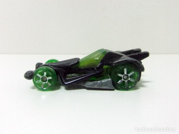 Carros em escala Hot Wheels: RD-06 HOT WHEELS ACCELERACERS MCDONALD&acute;S &copy; 2005 MATTEL COCHE 1:64 MCDONALDS CON LUZ LED INTERIOR