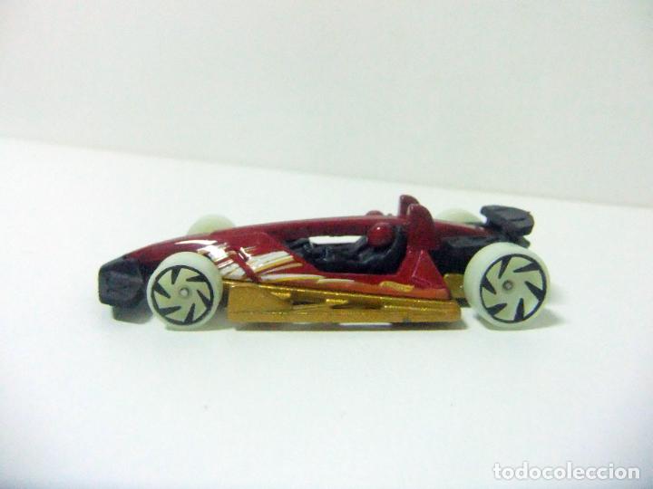 Carros em escala Hot Wheels: TRACK HAMMER - HOT WHEELS MATTEL HW GLOW WHEELS 2017 - ESCALA 1:64 - COCHE DTX06 STARS JUGUETE