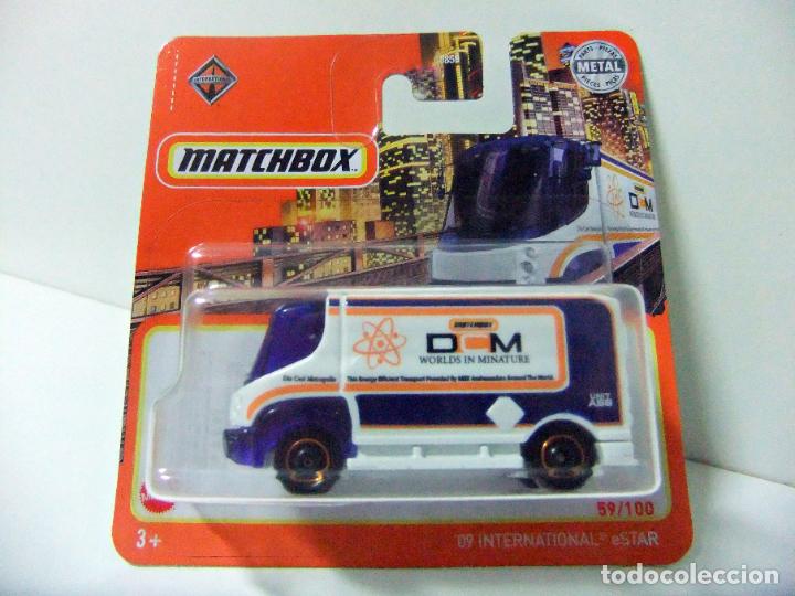 Carros em escala Hot Wheels: &acute;09 INTERNATIONAL eSTAR MATCHBOX MATTEL GXM77 59/100 2021 COCHE EL&Eacute;CTRICO 1:64 VAN TIPO HOT WHEELS