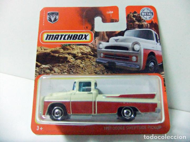 Carros em escala Hot Wheels: 1957 DODGE SWEPTSIDE PICKUP MATCHBOX MATTEL GXM30 2/100 2021 COCHE 57 CAMIONETA 1:64 TIPO HOT WHEELS