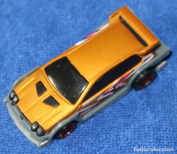 Carros em escala Hot Wheels: Flight 03 - Hot Wheels - Mattel (2002)