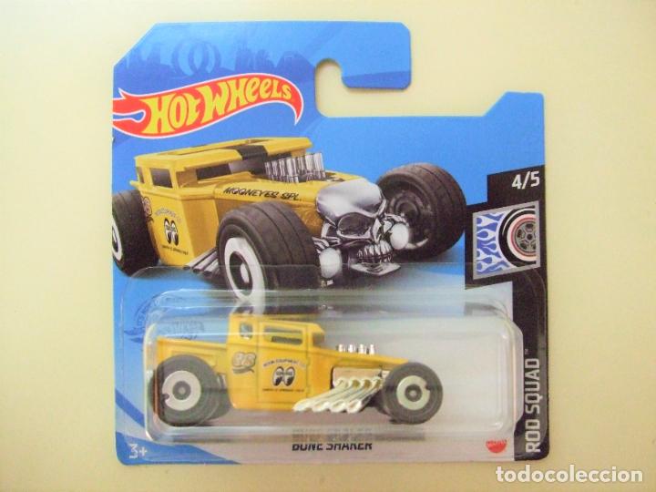 Carros em escala Hot Wheels: BONE SHAKER MOONEYES - HOT WHEELS MATTEL ROD SQUAD 2021 ESCALA 1:64 COCHE CALAVERA ESQUELETO SKULL