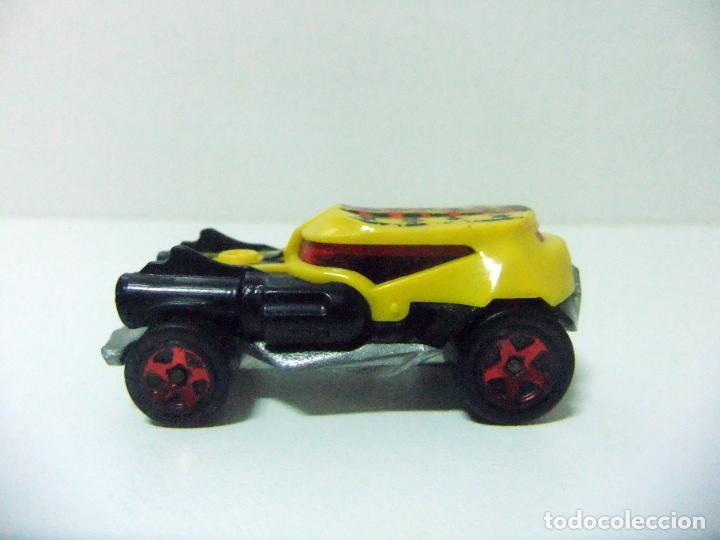 Carros em escala Hot Wheels: SHELL SHOCK HOT WHEELS MATTEL ATTACK PACK 5 2014 COCHE ESCALA 1:64 JUGUETE TOY CAR GUN YELLOW K6167