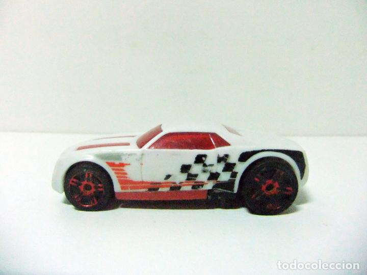 Carros em escala Hot Wheels: BULLY GOAT HOT WHEELS MATTEL AUTO MOTION SPEEDWAY 5-PACK 2013 COCHE 1:64 JUGUETE TOY W5450 CAR