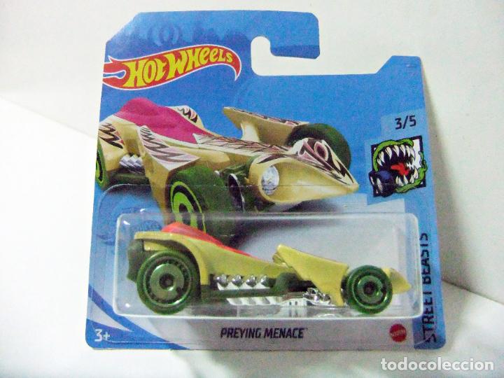 Carros em escala Hot Wheels: PREYING MENACE - HOT WHEELS MATTEL STREET BEASTS 3/5 2021 - COCHE 1:64 TOY CAR ANIMAL INSECTO MANTIS