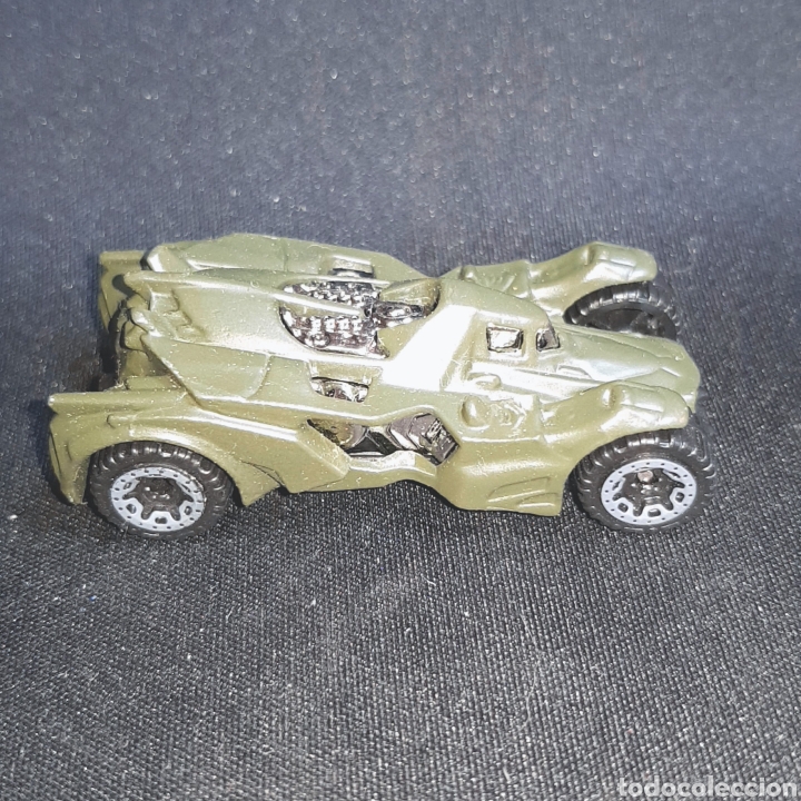 Carros em escala Hot Wheels: (L.2) HOT WHEELS: CFG82. MATTEL 2015