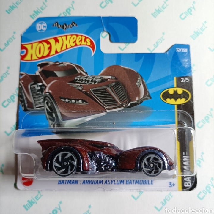 Auto in scala Hot Wheels: (ETB) HOT WHEELS: BATMAN: ARKHAM ASYLUM BATMOBILE. 2/5 BATMAN. 32/250