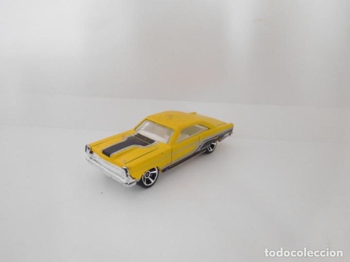 Auto in scala Hot Wheels: M69 Coche Hot Wheels Ford 66 Fariane GT Malasia