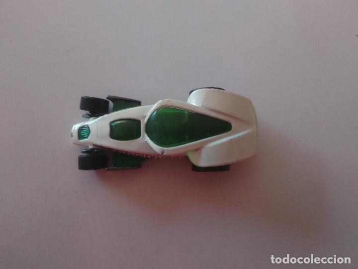 Auto in scala Hot Wheels: MINI COCHE JUGUETE DE METAL TRACK ACES HOT WHEELS MATTEL 2004 BRUTALISTIC, MIDE UNOS 7 X 3 CM