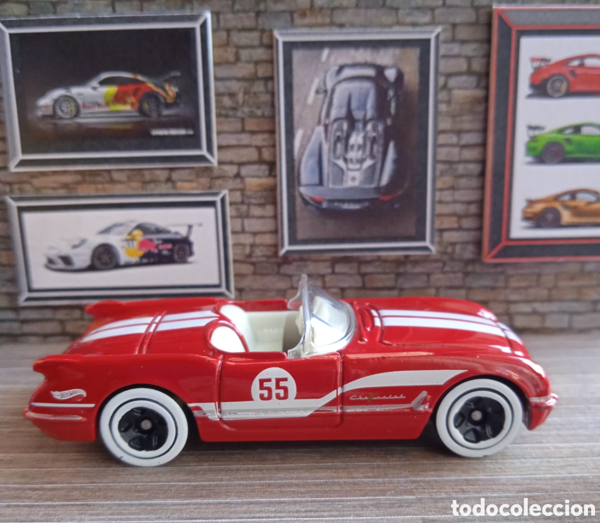 Model cars Hot Wheels: HOT WHEELS 2022 '55 CORVETTE ROJO. NUMERO 2 SERIE 3 MYSTERY MODELS 2022.