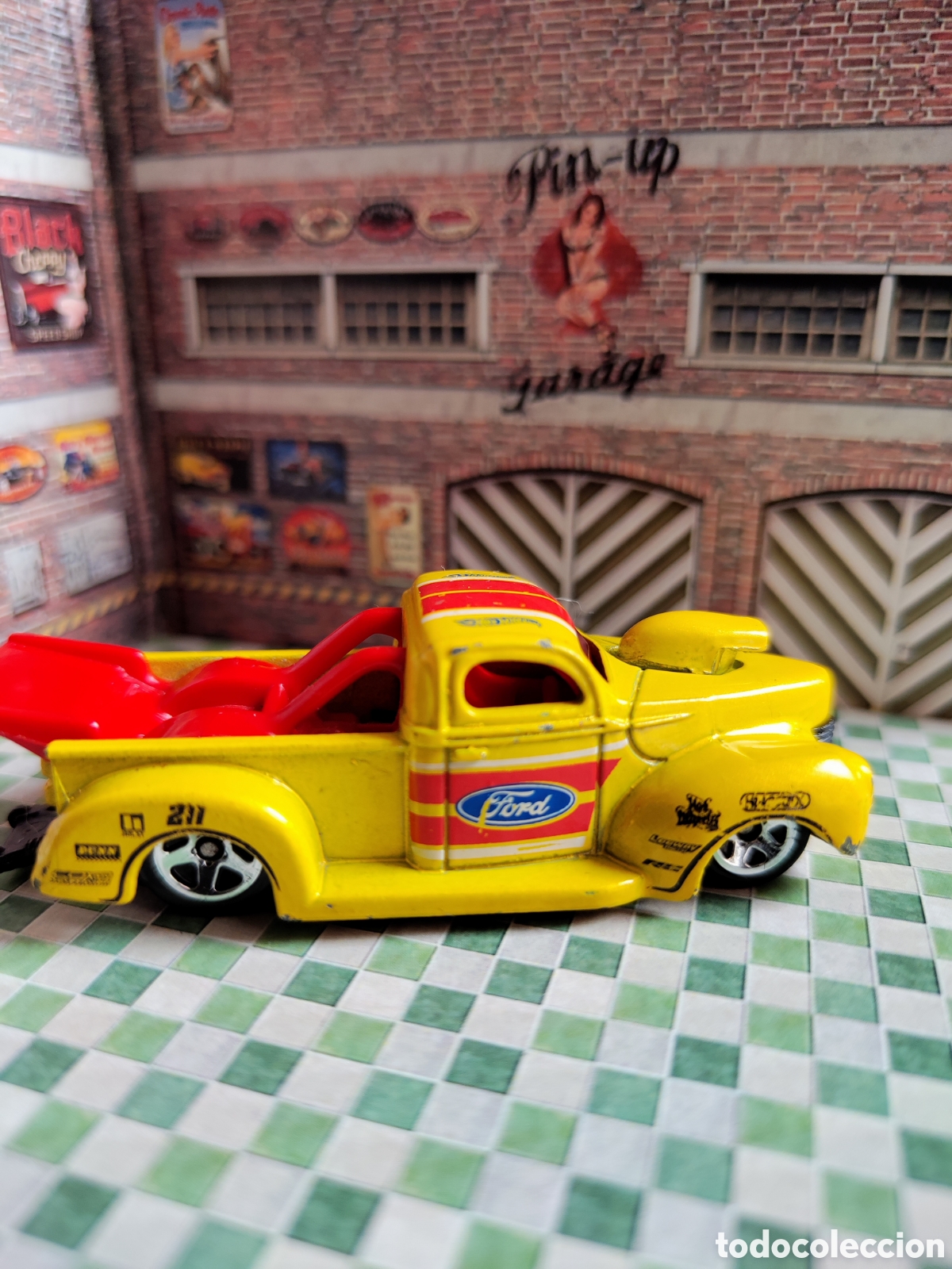 Voitures miniatures Hot Wheels: HOT WHEELS FORD 40 MALAYSIA 1997 1:64