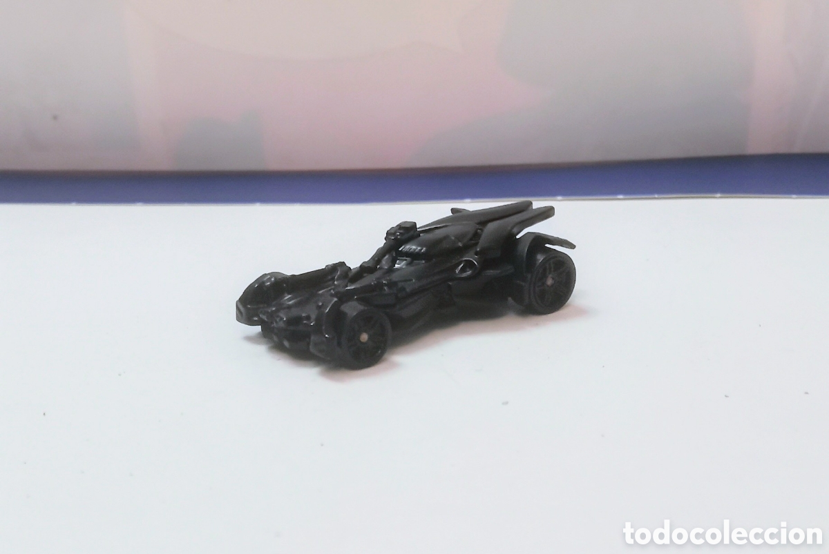 Coches a escala Hot Wheels: BATMOVIL / HOT WHEELS / 1:64 - Foto 5