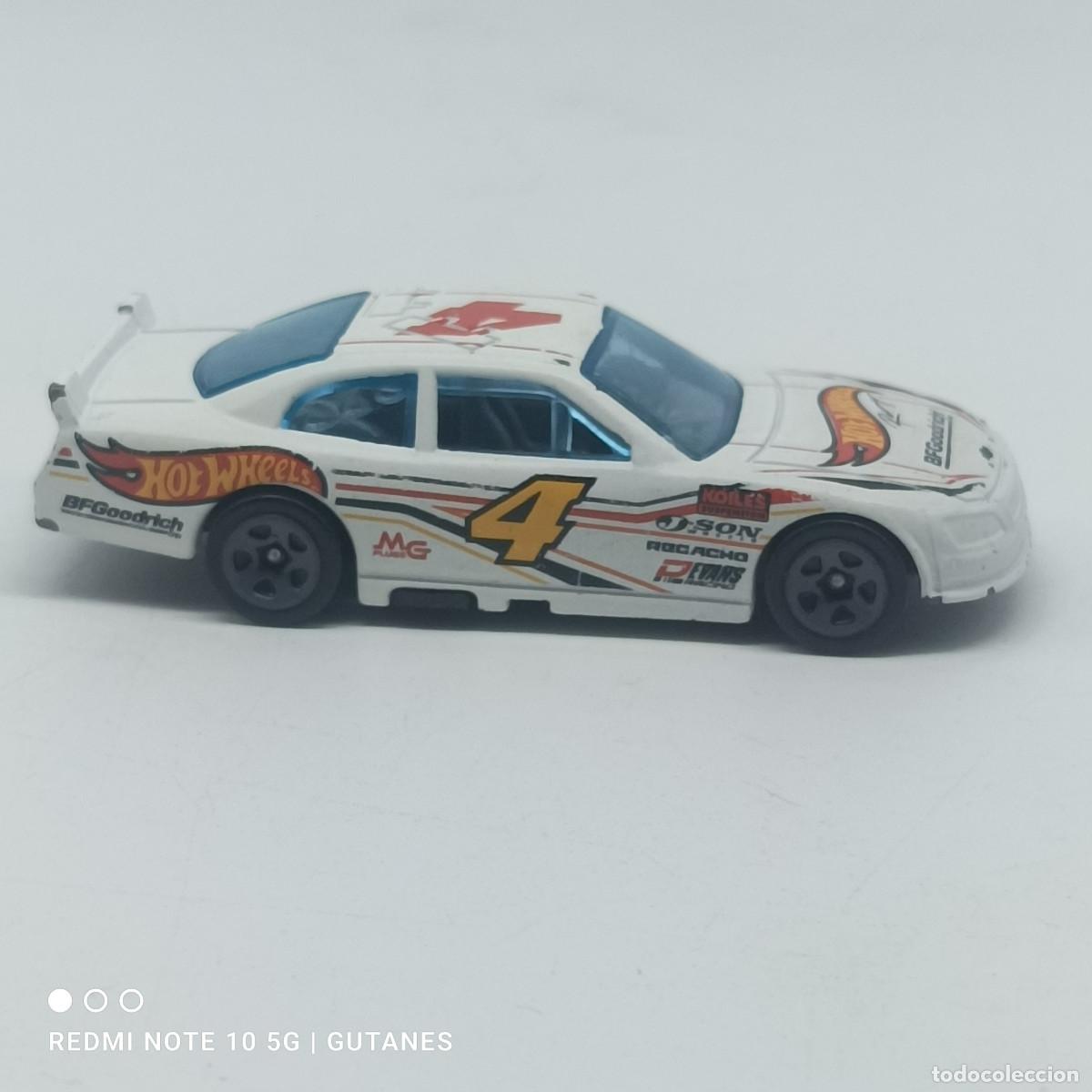 Coches a escala Hot Wheels: HOT WHEELS CHEVY IMPALA - Foto 2