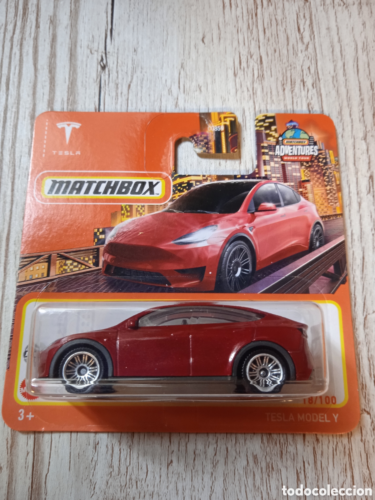 Carros em escala Hot Wheels: MATCHBOX TESLA MODEL Y ROJO. HOT WHEELS COCHE COLECCION 1/64 MATCHBOX 2022.
