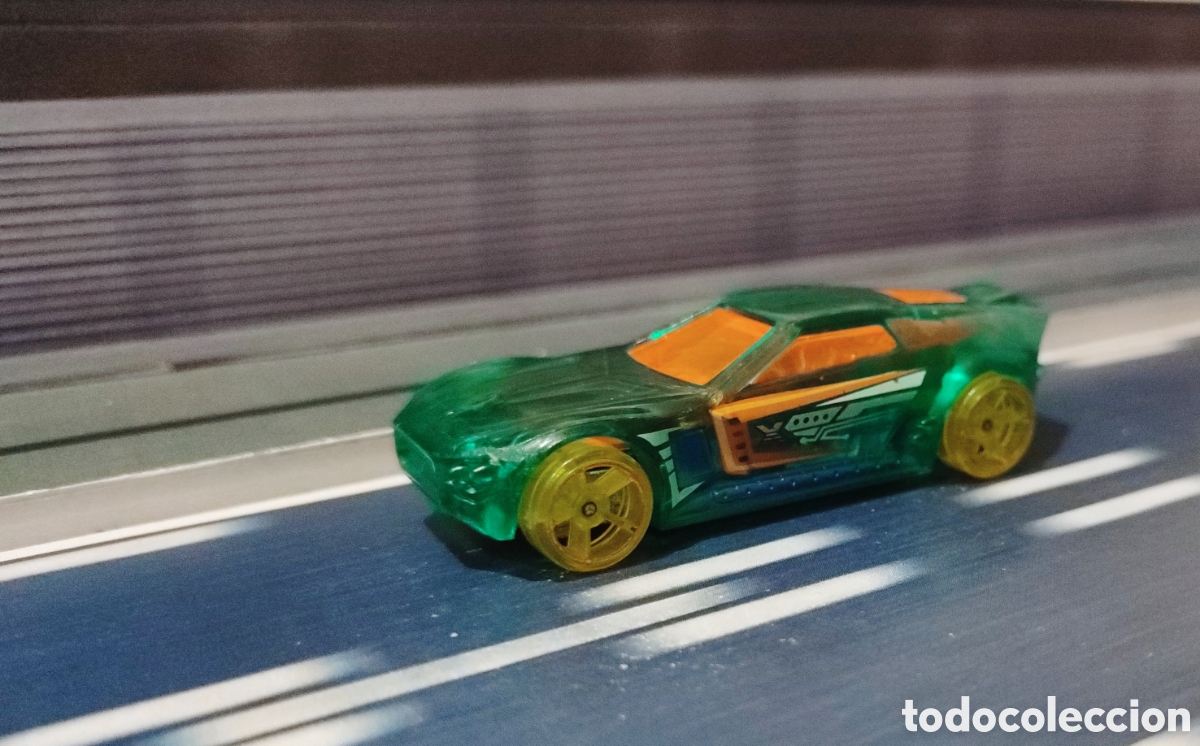 Hot Wheels - Bully Proof