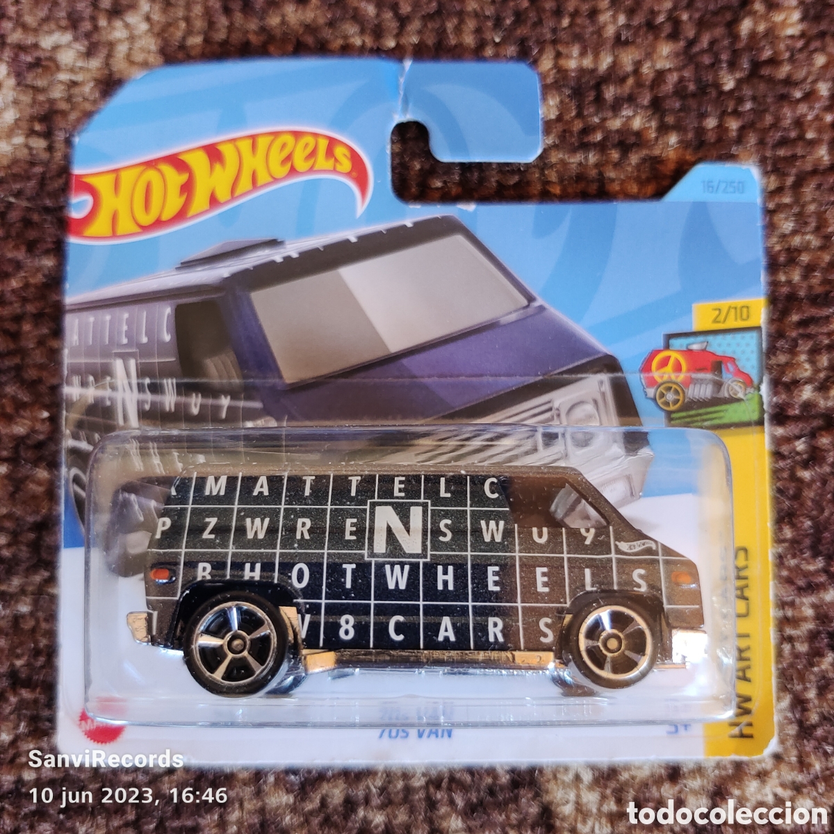 Carros em escala Hot Wheels: HOT WHEELS: 70s VAN (HW ART CARS 2/10) (MATTEL)