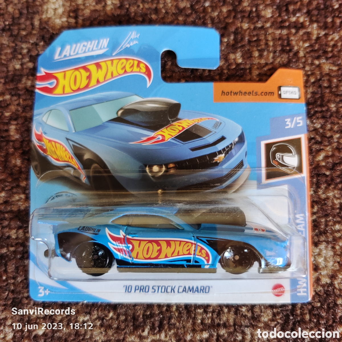 Carros em escala Hot Wheels: HOT WHEELS LAUGHLIN: '10 PRO STOCK CAMARO (HW RACE TEAM 3/5) (MATTEL)