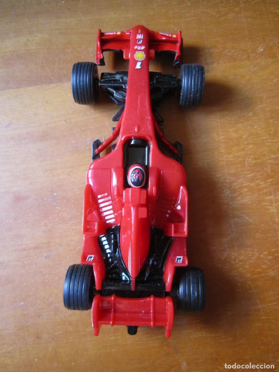Coches a escala Hot Wheels: Ferrari F2008 Shell V-Power Hot Wheels (Pullback) - Foto 8