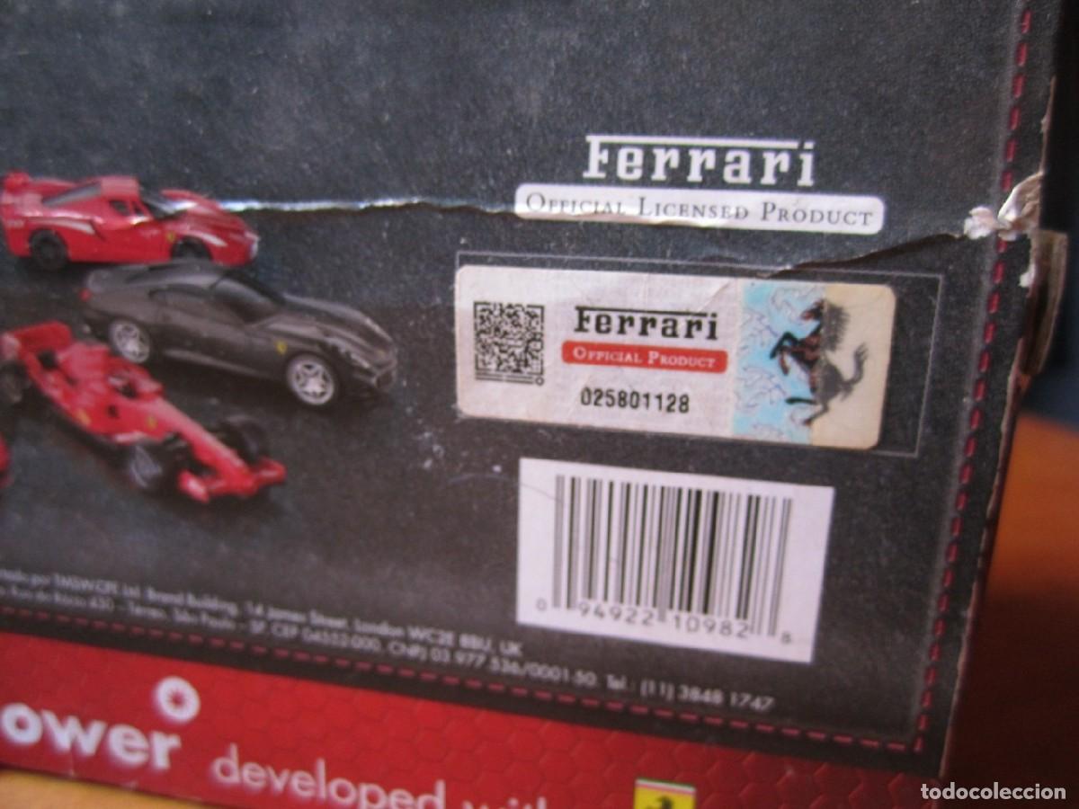 Coches a escala Hot Wheels: Ferrari F2008 Shell V-Power Hot Wheels (Pullback) - Foto 15