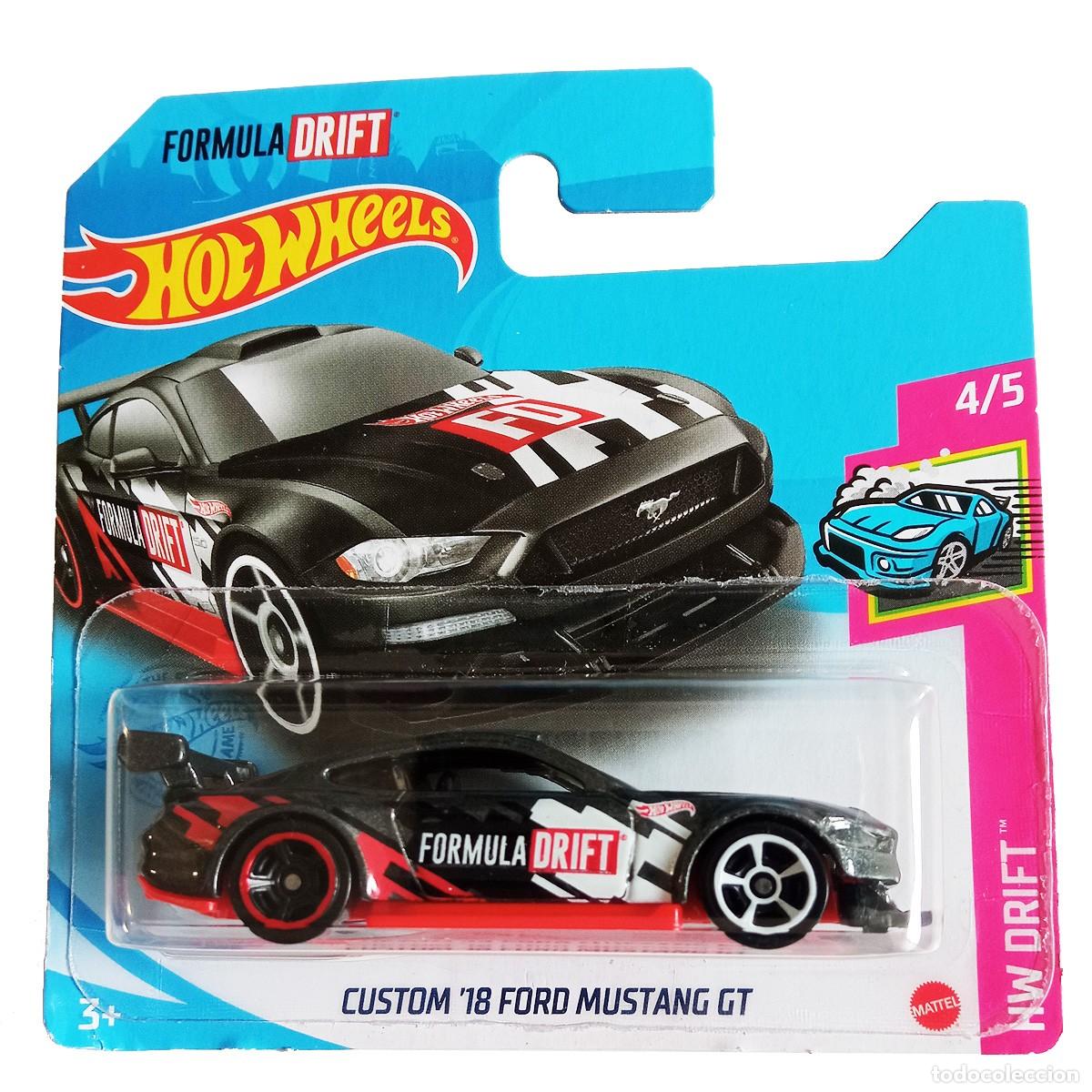 Carros em escala Hot Wheels: Custom 18 Ford Mustang GT Black HW DRIFT 2021-Hot Wheels