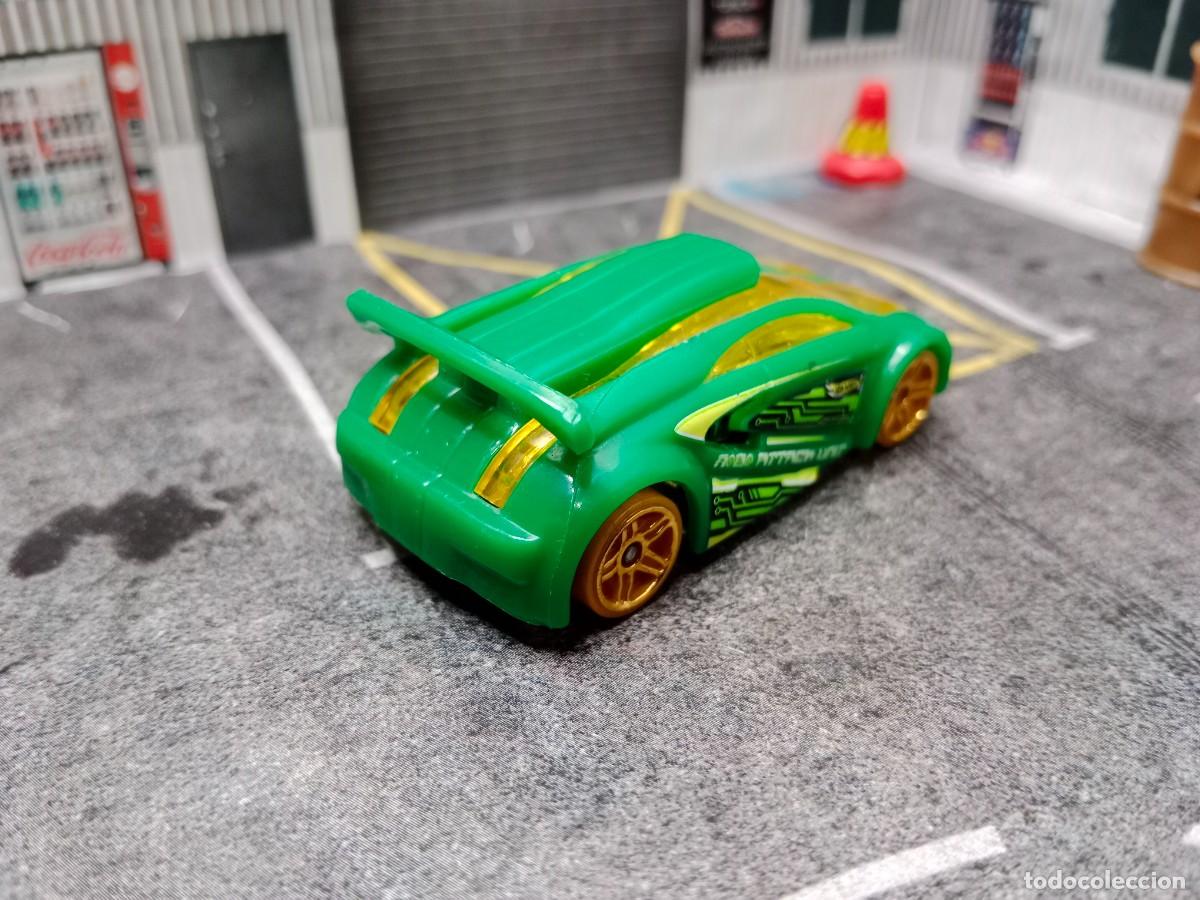 Coches a escala Hot Wheels: Technetium Hot Wheels 2015 Nitrobot Attack Mattel - Foto 2