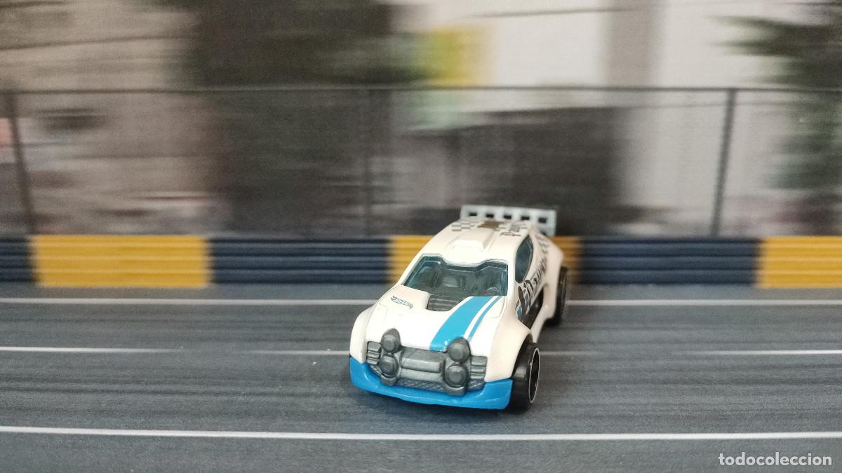 Coches a escala Hot Wheels: HOT WHEELS - Fast 4wd - Foto 1