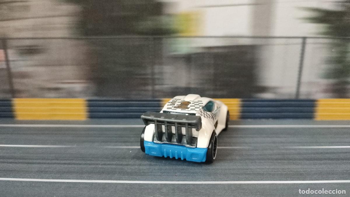 Coches a escala Hot Wheels: HOT WHEELS - Fast 4wd - Foto 2