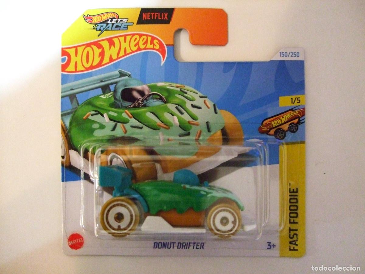 Carros em escala Hot Wheels: DONUT DRIFTER - HOT WHEELS MATTEL NETFLIX LET&acute;S RACE FAST FOODIE 1/5 2024 1:64 COCHE CAR FOOD DULCE