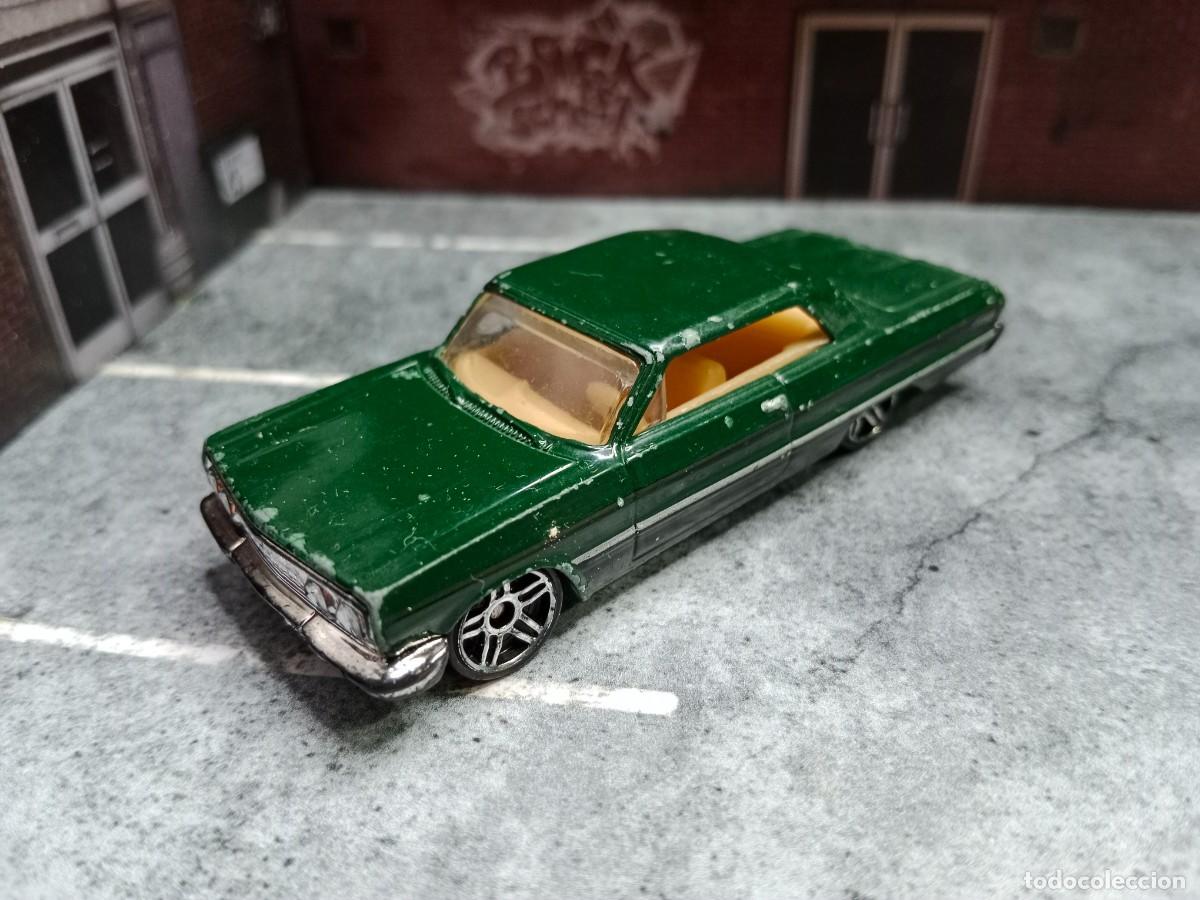 Coches a escala Hot Wheels: Chevy Impala 63 Hot Wheels 2011 Mattel - Foto 1