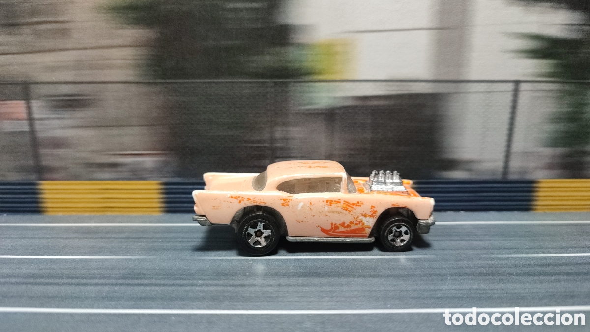 Coches a escala Hot Wheels: HOT WHEELS - 1957 Chevy - Foto 4