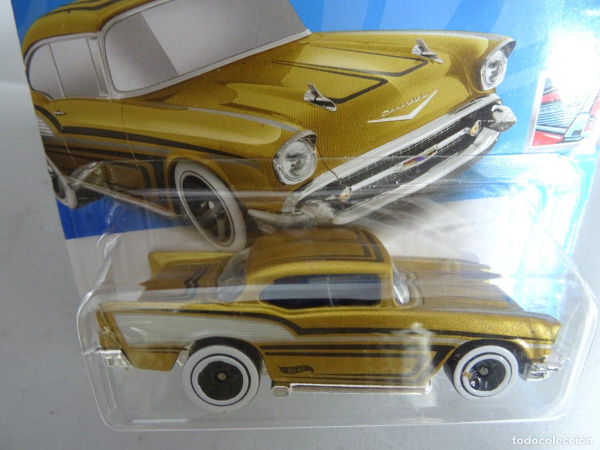 Coches a escala Hot Wheels: HOT WHEELS &acute;57 CHEVY 2022 - Foto 2