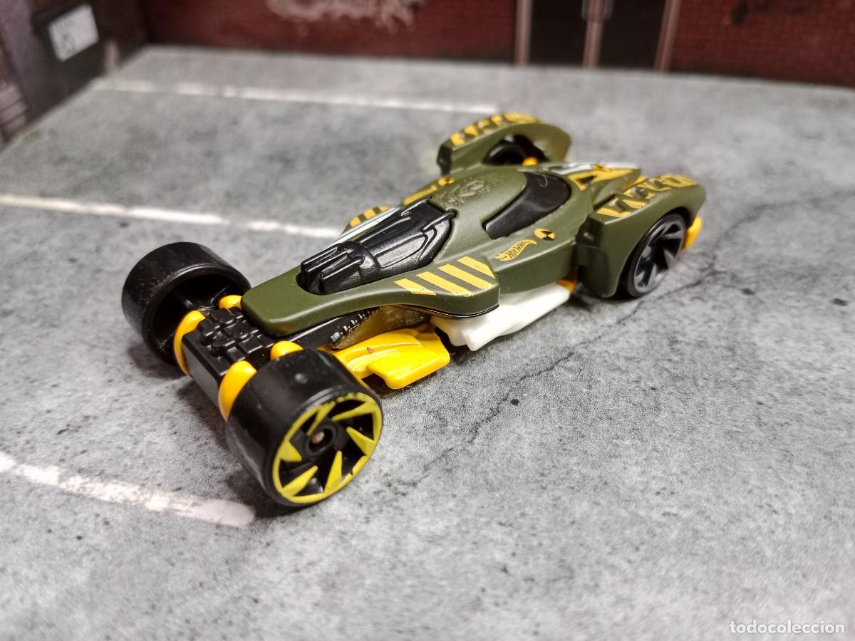 Coches a escala Hot Wheels: Hyperfin Hot Wheels 2022 HW Daredevils Mattel - Foto 2