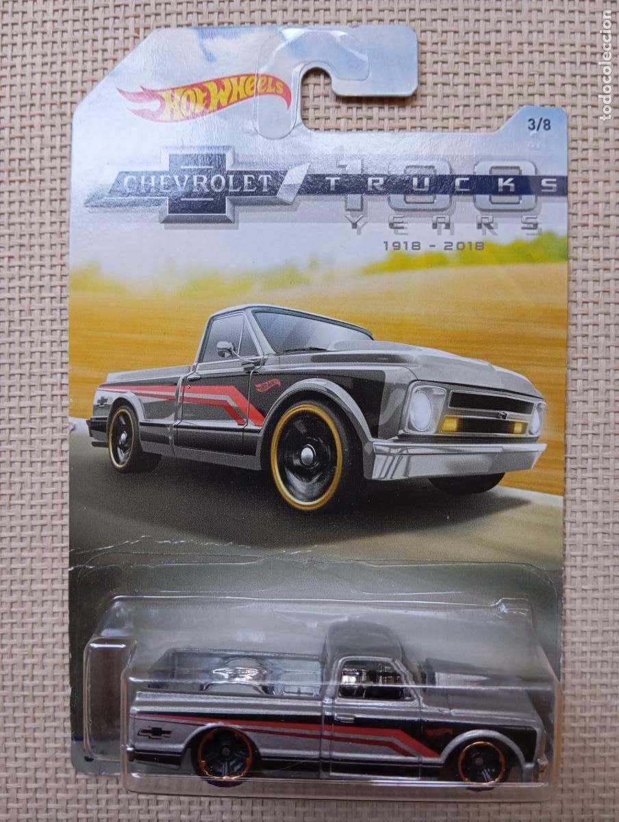 Auto in scala Hot Wheels: Hot wheels &acute;67 Chevy C10 a&ntilde;o 2018