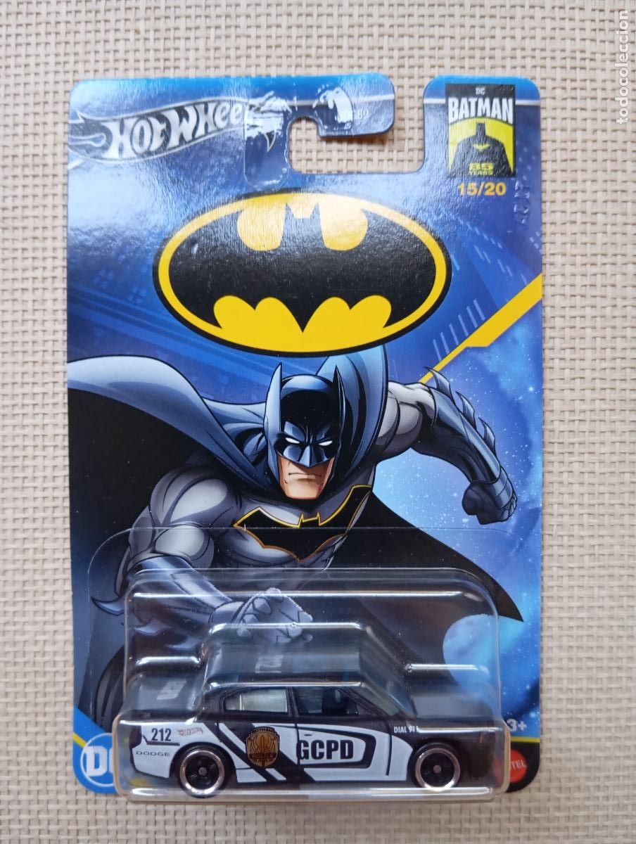 Auto in scala Hot Wheels: Hot Wheels BAtman &acute;11 dodge charger rt a&ntilde;o 2024