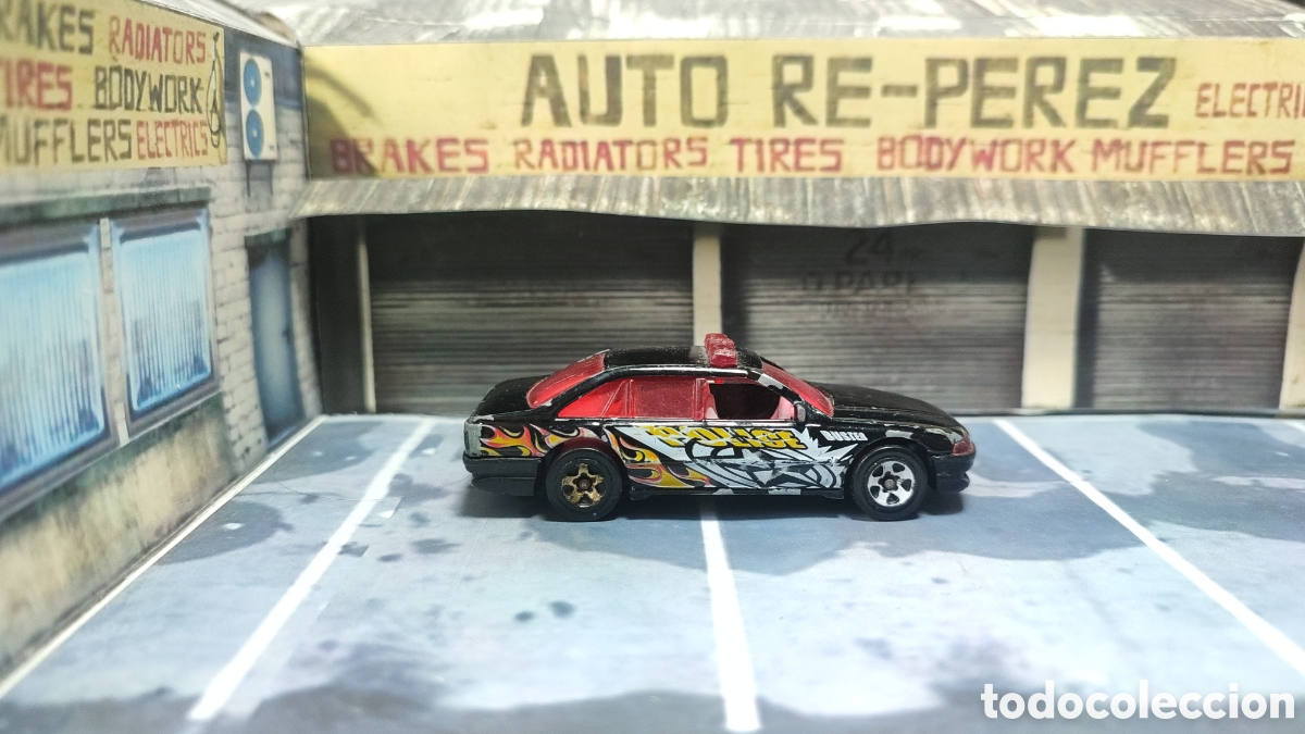 Coches a escala Hot Wheels: HOT WHEELS - Holden Commodore - Foto 4