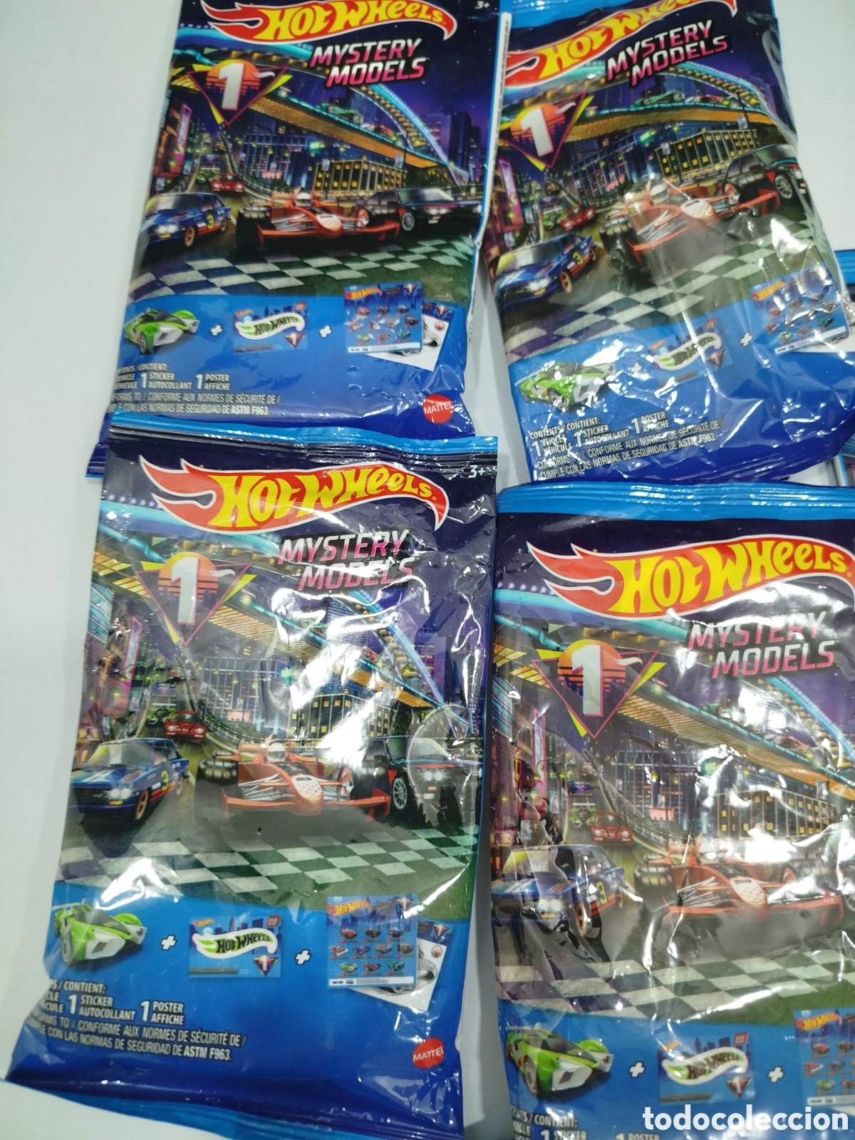 Coches a escala Hot Wheels: 5 sobres Hot wheels sin abrir - Foto 2