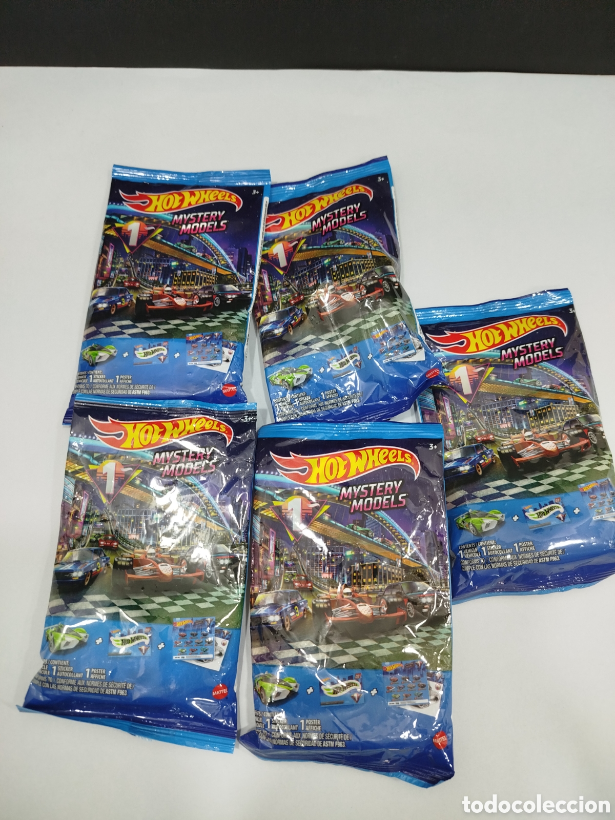 Coches a escala Hot Wheels: 5 sobres Hot wheels sin abrir - Foto 1