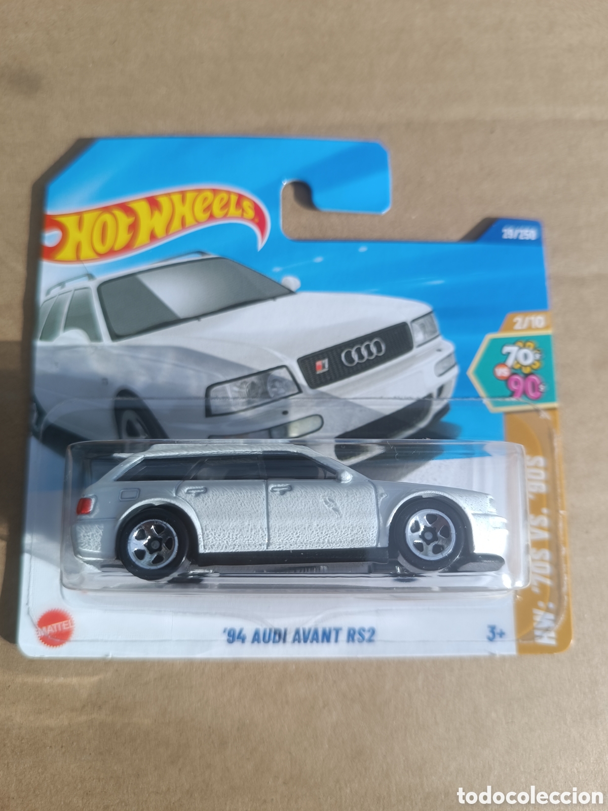 Coches a escala Hot Wheels: HOT WHEELS '94 AUDI AVANT RS2 BLANCO. COCHE COLECCION 1/64 HW 70'S VS 90'S 2025.
