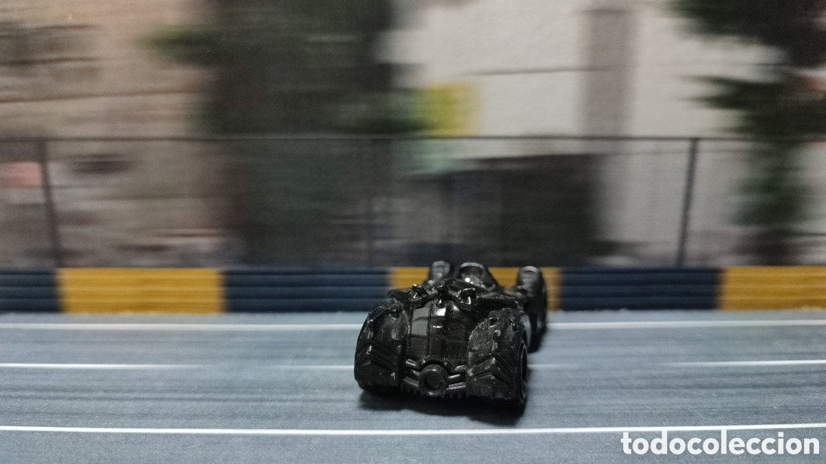 Coches a escala Hot Wheels: HOT WHEELS - Batmobile - Foto 2