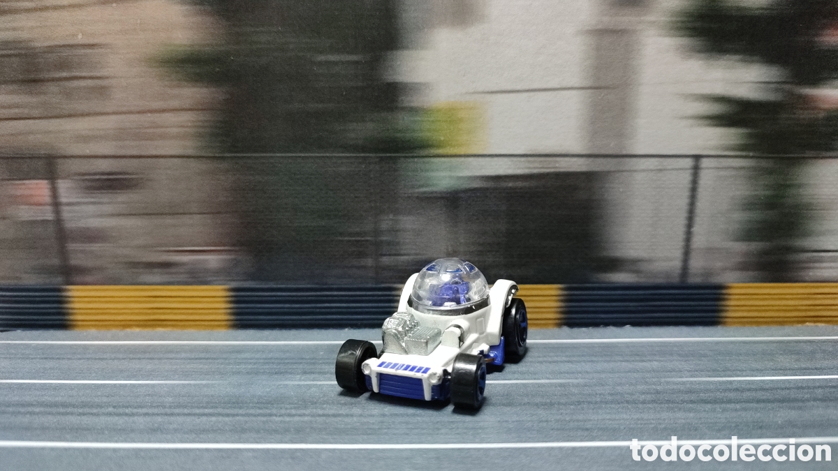 Coches a escala Hot Wheels: HOT WHEELS - R2D2 Car - Foto 1