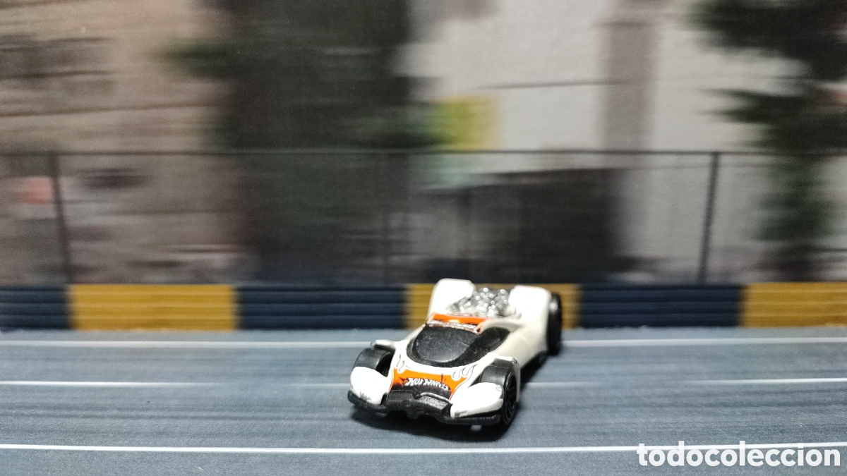 Coches a escala Hot Wheels: HOT WHEELS - Vulture - Foto 1