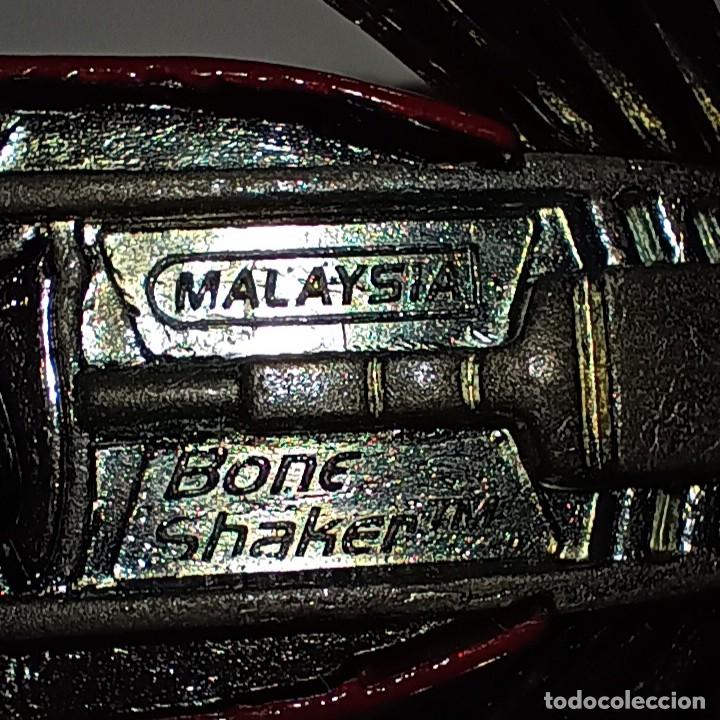 Coches a escala Hot Wheels: Hot Wheels Bone Shaker rojo - Foto 6