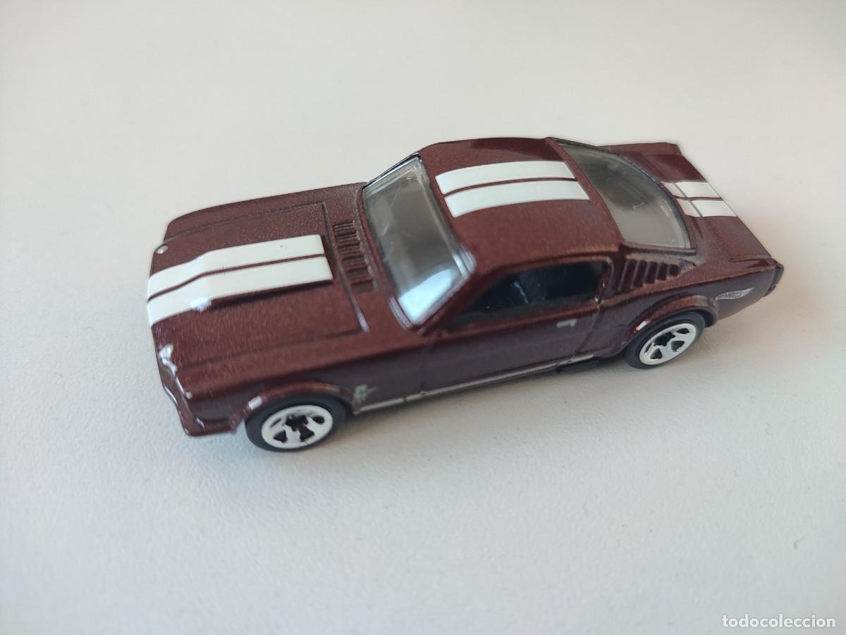 Coches a escala Hot Wheels: Hot wheels Mustang Fastback - Foto 1