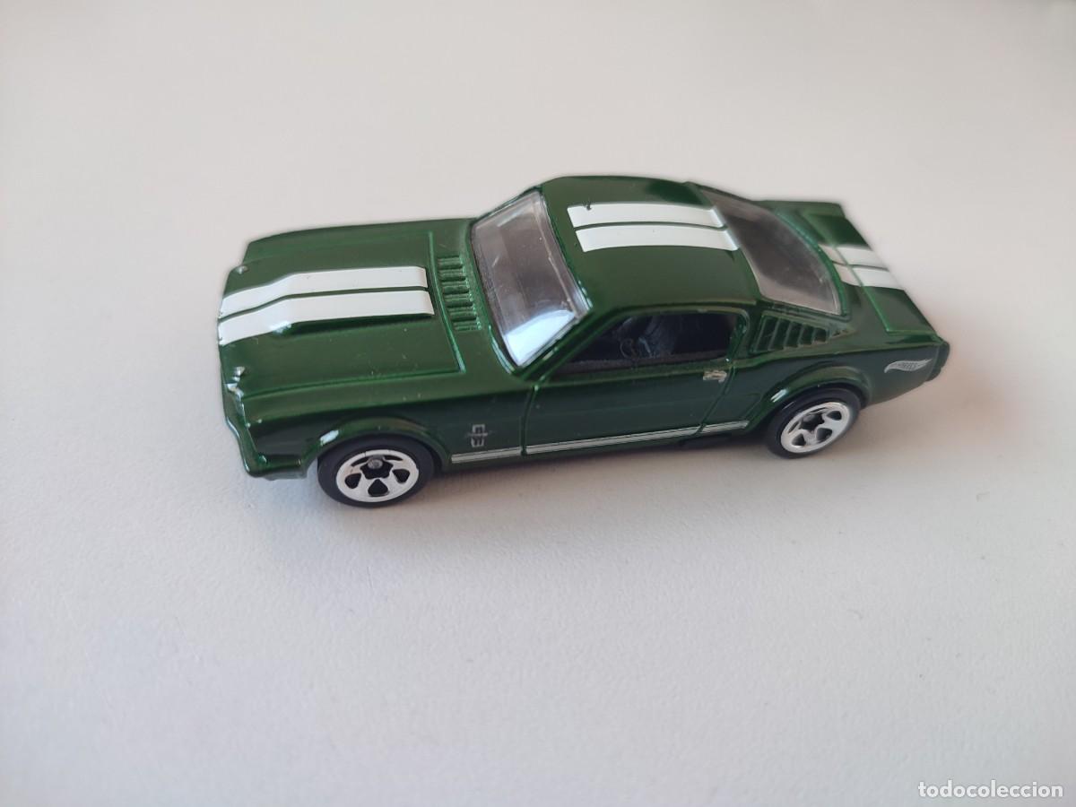 Coches a escala Hot Wheels: Hot wheels Mustang Fastback - Foto 2