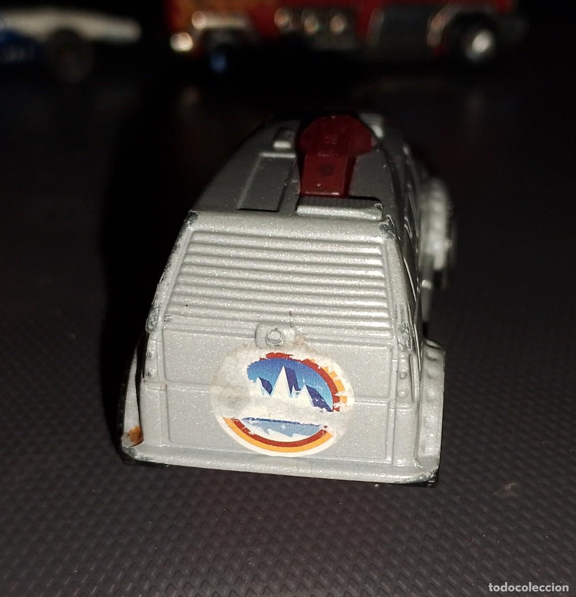 Coches a escala Hot Wheels: Matchbox Mobile command para burger king gris - Foto 4