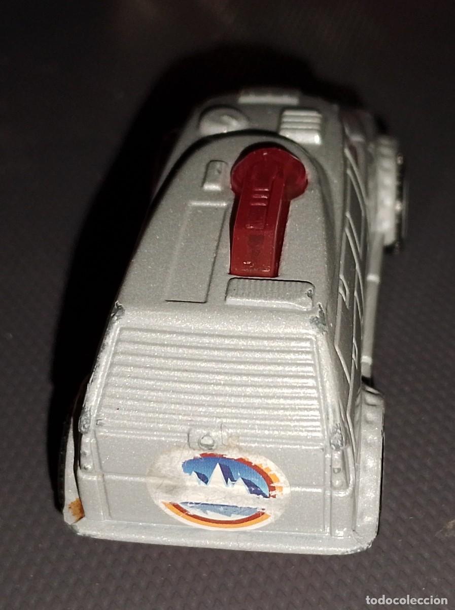Coches a escala Hot Wheels: Matchbox Mobile command para burger king gris - Foto 5