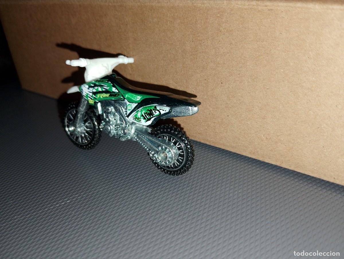 Coches a escala Hot Wheels: Hot wheels moto cros verde E43 - Foto 3