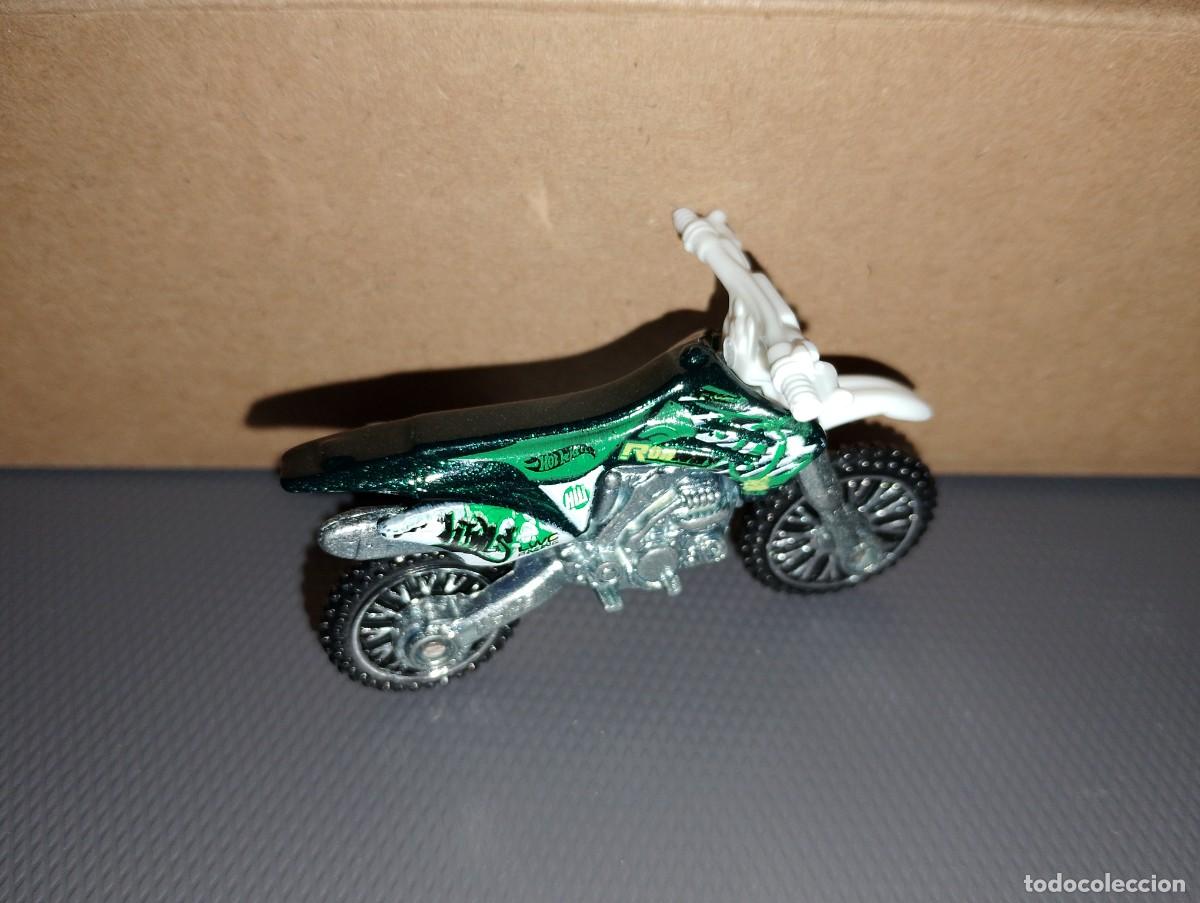 Coches a escala Hot Wheels: Hot wheels moto cros verde E43 - Foto 4