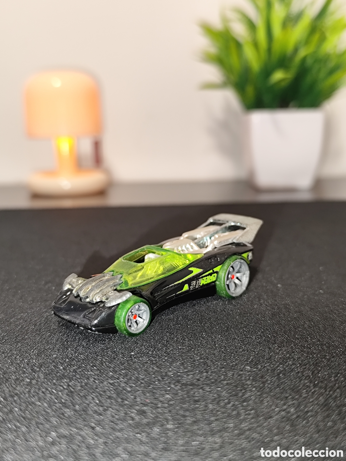 Coches a escala Hot Wheels: Hot Wheels AcceleRacers Flathead Fury (Racing Drones) 2006