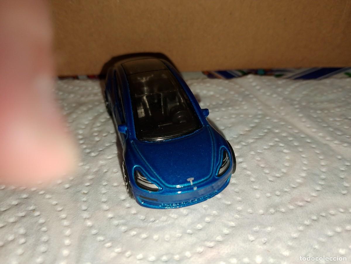 Coches a escala Hot Wheels: Hot wheels Tesla model 3 - Foto 5